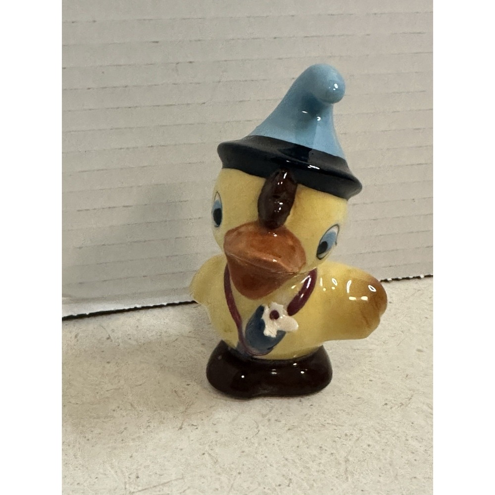 Vintage Napco Anthropomorphic Ceramic Yellow Chick Figurine S204A.